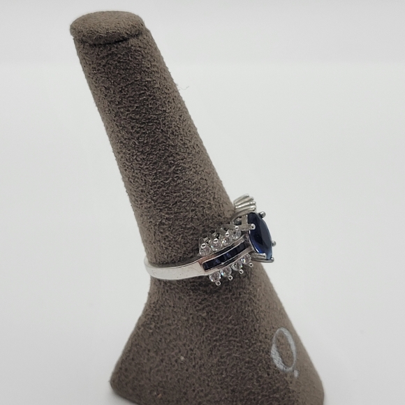 Sterling Silver and Dark Blue Clear Glass Women's Ring - Picture 6 of 12